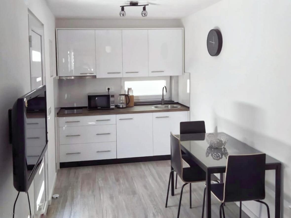Apartments Dora 2 Bibinje Exterior photo